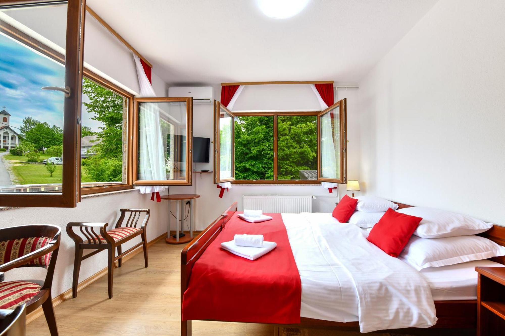 Apartments Bramado Selište Drežničko Extérieur photo